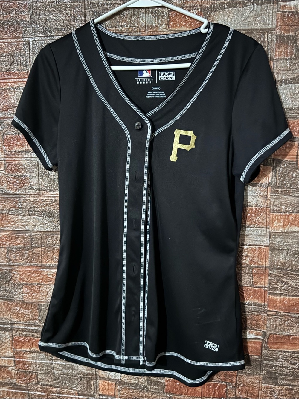 Pittsburgh Pirates Women's Black Button-Up Jersey